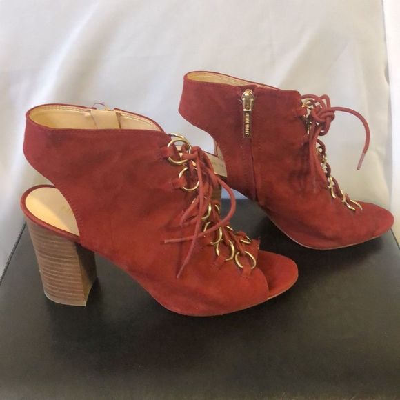 🔴 2 for $25 Nine West Block Heel Lace-up Leather Sandal size 8 - Picture 2 of 9